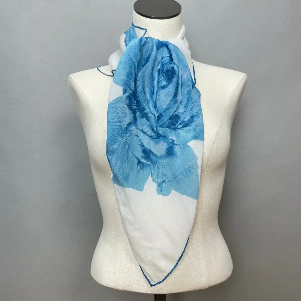 Vintage white scarf